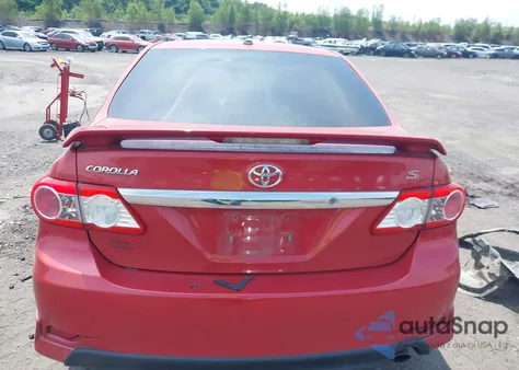 2012 Toyota Corolla S z USA, uszkodzony, nr VIN 2T1BU4EE9CC816756